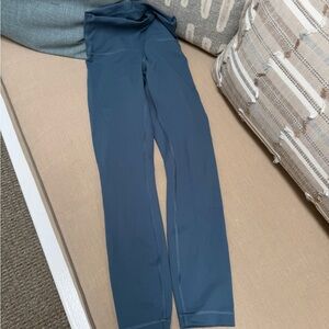 Lululemon Blue wunder train Leggings